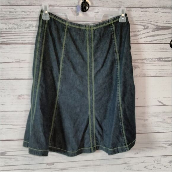 "I,e, relaxed" woman's jean skirt - Picture 1 of 7